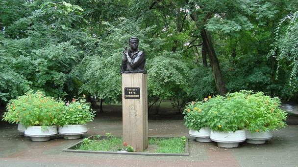 Памятник Вите Черевичкину Памятник Вите Черевичкину