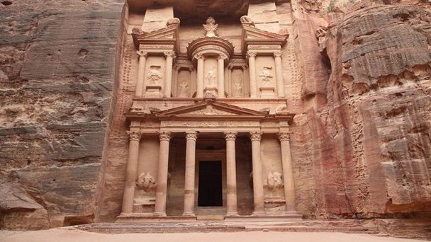 Храм-мавзолей Эль-Хазне Храм-мавзолей Эль-Хазне