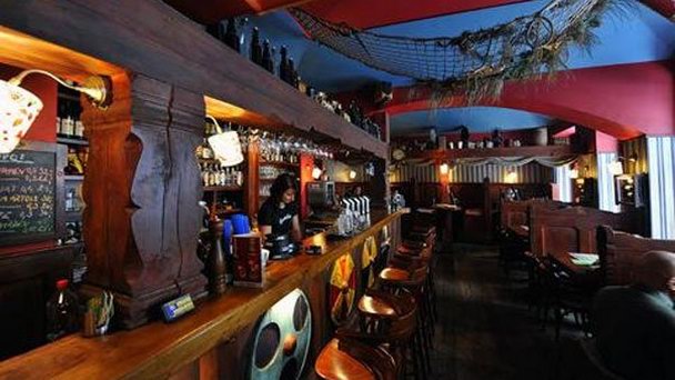 Пивная «Лось в Осло» в Праге Пивная «Лось в Осло» в Праге