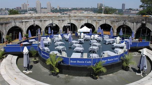 Кафе Boat Basin в Нью-Йорке Кафе Boat Basin в Нью-Йорке