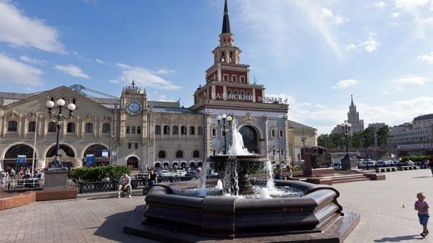Комсомольская площадь трех вокзалов Комсомольская площадь трех вокзалов