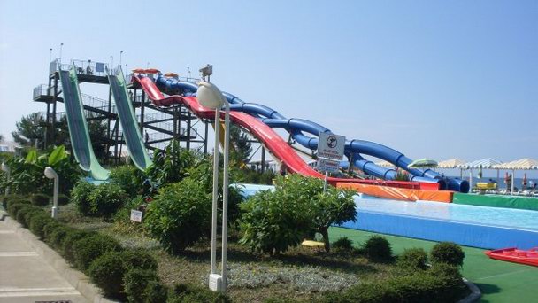 Аквапарк Маяк в Краснодарском крае Аквапарк Маяк в Краснодарском крае