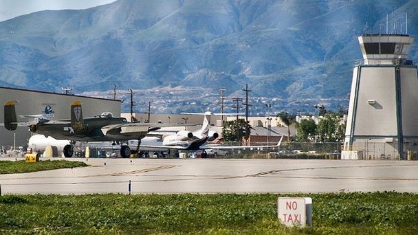 Аэропорт Ван Найс в Калифорнии Аэропорт Ван Найс в Калифорнии