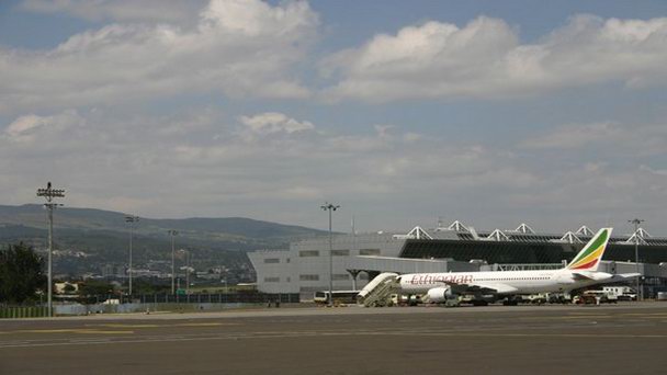 Аэропорт Ньомбе в Аруше Аэропорт Ньомбе в Аруше