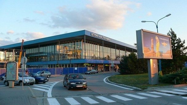 Аэропорт Братислава-Иванка Аэропорт Братислава-Иванка