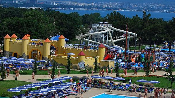 Аквапарк Золотая бухта в Геленджике Аквапарк Золотая бухта в Геленджике