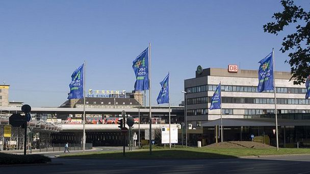 Вокзал Эссен в Дюссельдорфе Вокзал Эссен в Дюссельдорфе