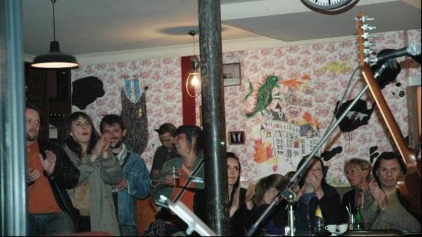 Кафе Медведи в Париже Кафе Медведи в Париже