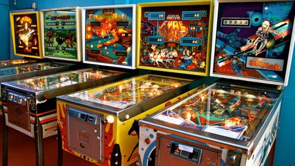 Кафе Пинбол в Торонто Кафе Пинбол в Торонто