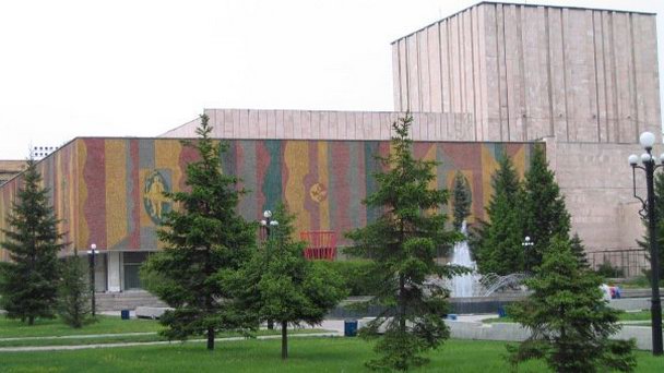 Драматический театр драмы им. Лермонтова в Абакане Драматический театр драмы им. Лермонтова в Абакане