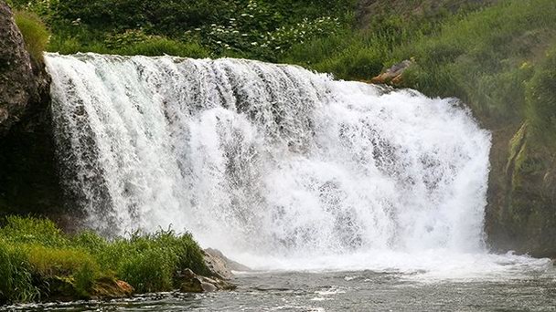 Карымские водопады в Петропавловске-Камчатском Карымские водопады в Петропавловске-Камчатском