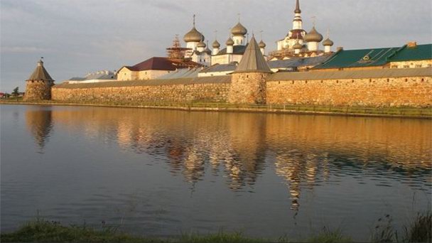 Соловецкий монастырь на Соловецких островах Соловецкий монастырь на Соловецких островах