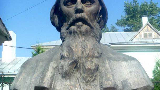 Памятник Салтыкову-Щедрину Памятник Салтыкову-Щедрину