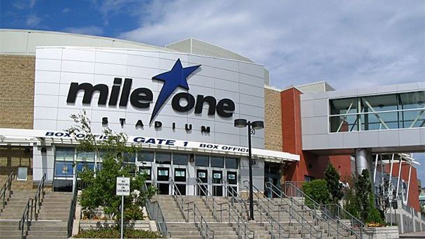 Стадион-центр Mile One Стадион-центр Mile One