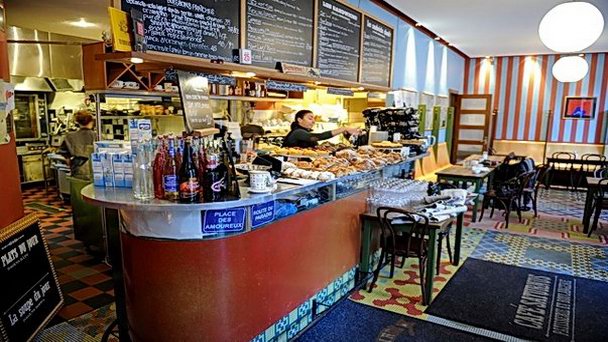 Кафе Saturnus в Стокгольме Кафе Saturnus в Стокгольме