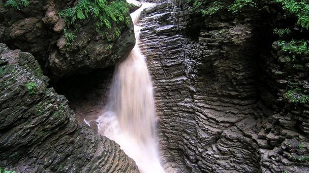Водопад Сердце Руфабго в Каменномостском Водопад Сердце Руфабго в Каменномостском