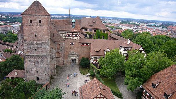 Замок Кайзербург Замок Кайзербург