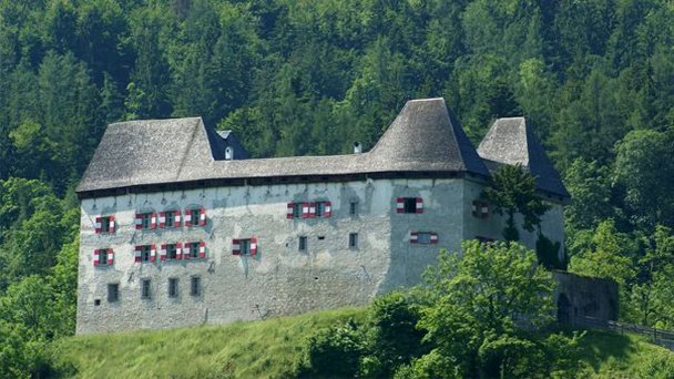 Замок Штауфенек Замок Штауфенек