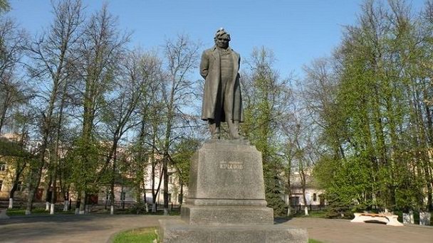 Памятник И.А. Крылову Памятник И.А. Крылову