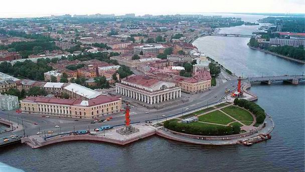 Стрелка Васильевского острова в Санкт-Петербурге Стрелка Васильевского острова в Санкт-Петербурге