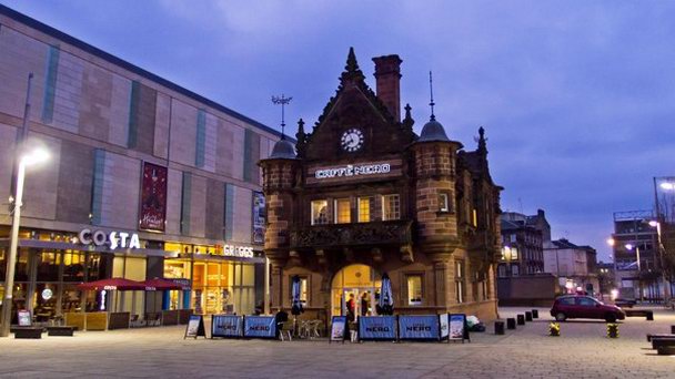 Станция метро Святого Еноха в Шотландии Станция метро Святого Еноха в Шотландии