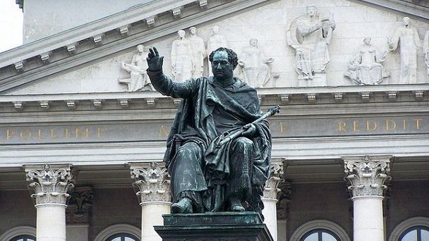 Памятник первому королю Баварии Максимилиану I Иосифу в Мюнхене Памятник первому королю Баварии Максимилиану I Иосифу в Мюнхене