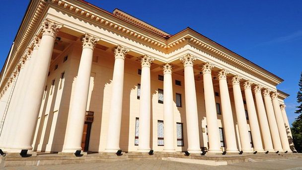 Зимний театр в Краснодарском крае Зимний театр в Краснодарском крае