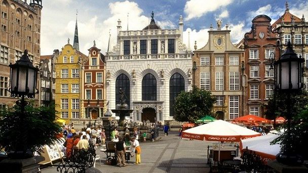 Готический Двор Артуса в Тройгороде Готический Двор Артуса в Тройгороде