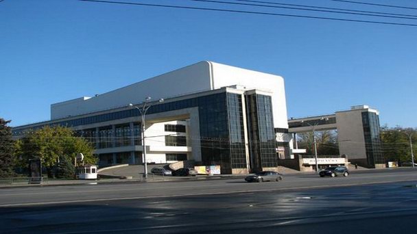 Ростовский Академический театр драмы им. М. Горького в Ростове-на-Дону Ростовский Академический театр драмы им. М. Горького в Ростове-на-Дону