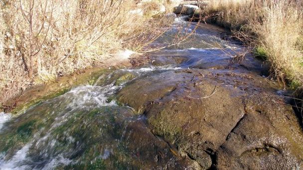 Водопад на реке Брусянка в Екатеринбурге Водопад на реке Брусянка в Екатеринбурге