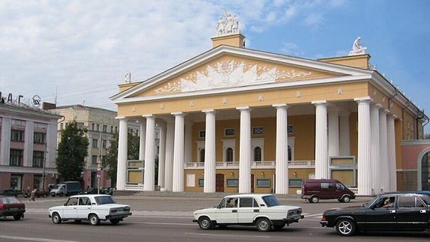 Брянский областной театр драмы имени А.К. Толстого Брянский областной театр драмы имени А.К. Толстого