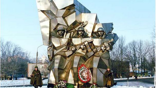 Памятник Подольским курсантам Памятник Подольским курсантам