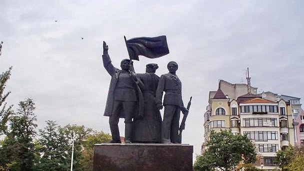 Памятник в честь прихода Советской власти Памятник в честь прихода Советской власти