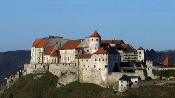 Замок Бургхаузен Замок Бургхаузен