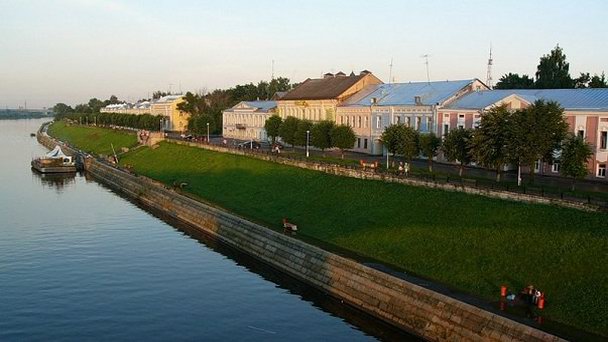 Набережная Степана Разина в Твери Набережная Степана Разина в Твери