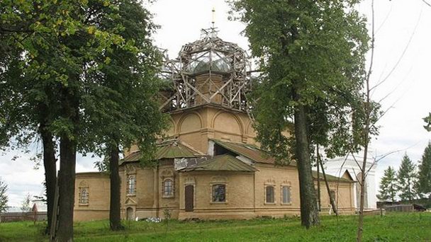 Николо-Улейминский монастырь в Ярославле Николо-Улейминский монастырь в Ярославле
