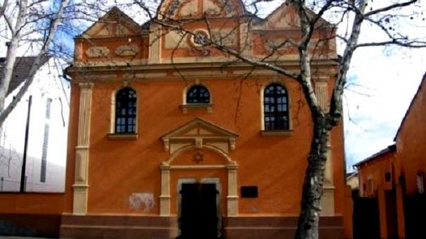 Синагога в северном Альфёльде Синагога в северном Альфёльде