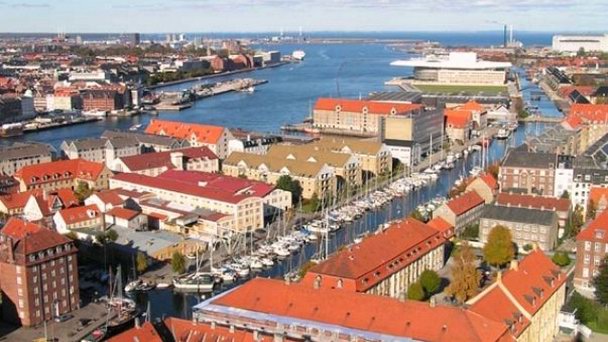 Кристиансхавн в Копенгагене Кристиансхавн в Копенгагене