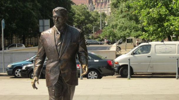 Памятник Рональду Рейгану Памятник Рональду Рейгану