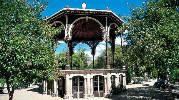 Сад «Рафаэль Паес» в Сан-Луис-Потоси Сад «Рафаэль Паес» в Сан-Луис-Потоси