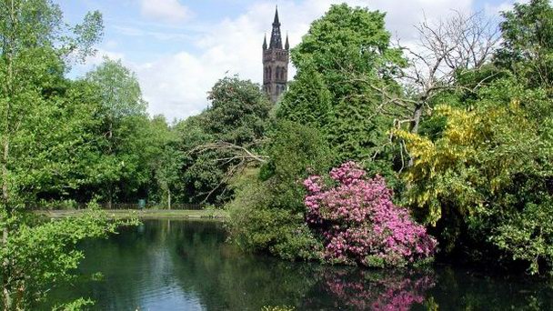 Парк Келвингров в Шотландии Парк Келвингров в Шотландии