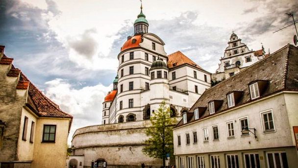 Нойбургский замок Нойбургский замок