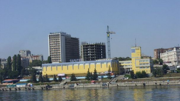 Речной вокзал в Саратове Речной вокзал в Саратове