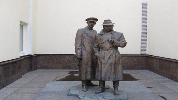 Памятник Жеглову и Шарапову Памятник Жеглову и Шарапову