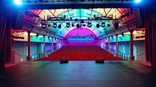 Театр Эстрады им. А.И.Райкина в Санкт-Петербурге Театр Эстрады им. А.И.Райкина в Санкт-Петербурге