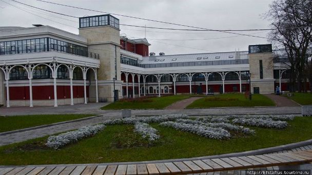 Молодежный театр на Фонтанке в Санкт-Петербурге Молодежный театр на Фонтанке в Санкт-Петербурге