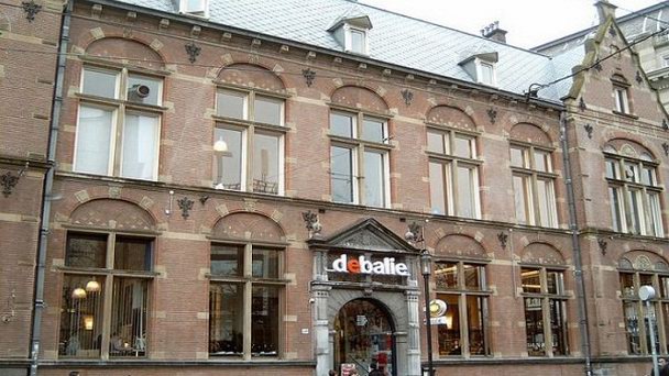 Кафе De Balie в Амстердаме Кафе De Balie в Амстердаме