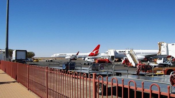 Аэропорт Алис-Спрингс в Дарвине Аэропорт Алис-Спрингс в Дарвине