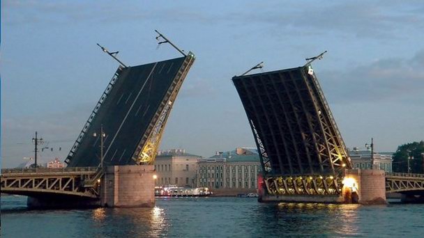 Дворцовый мост Дворцовый мост