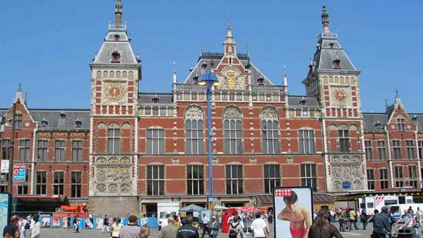 Центральный вокзал Амстердама Центральный вокзал Амстердама